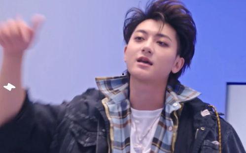 黄子韬直播爆料娱乐圈,娱乐圈背后的惊人真相